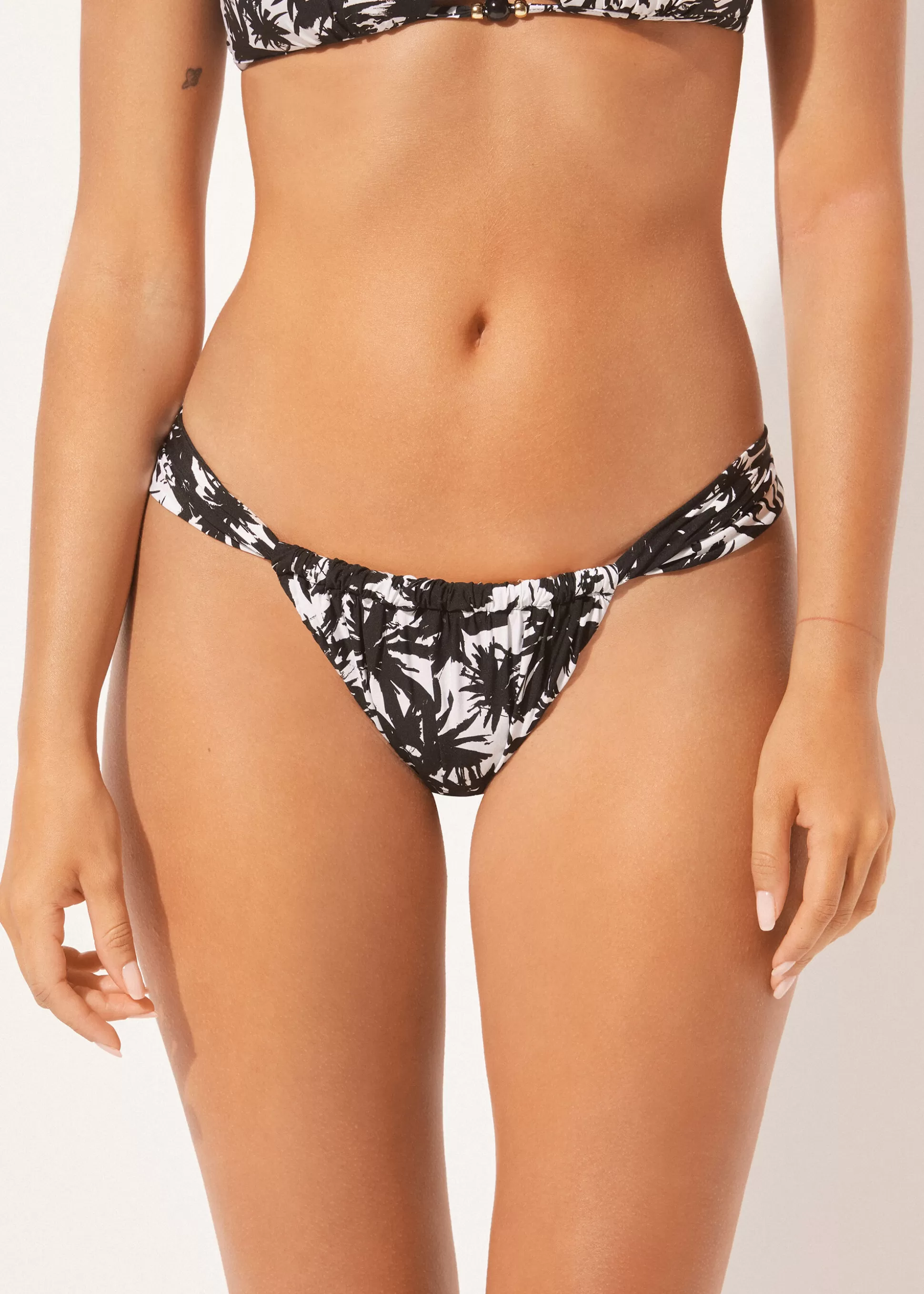 Bikini | Braguitas Bikini-Calzedonia Braguita Bikini Brasileña Palms Blancoynegropalmas