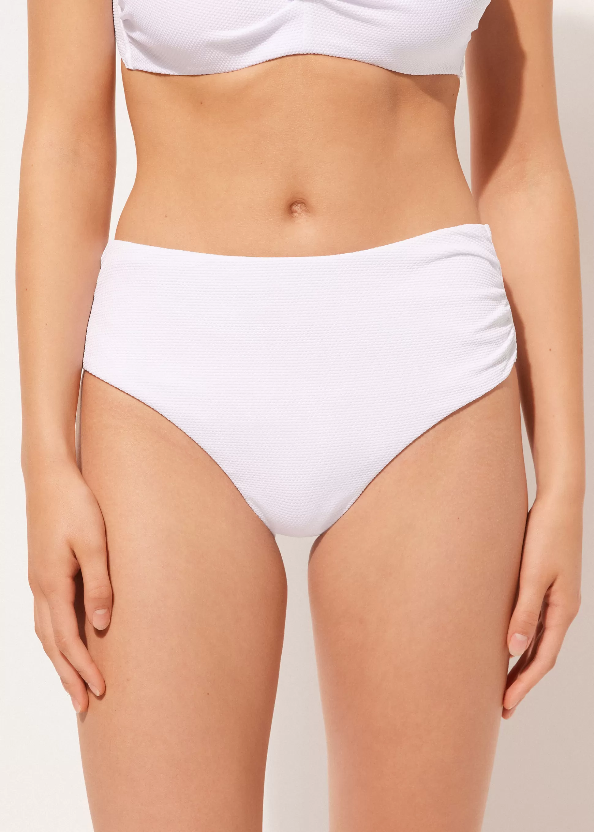 Bikini | Braguitas Bikini-Calzedonia Braguita Clásica Bikini Alta Contención Classic Piquet Piquéblanco