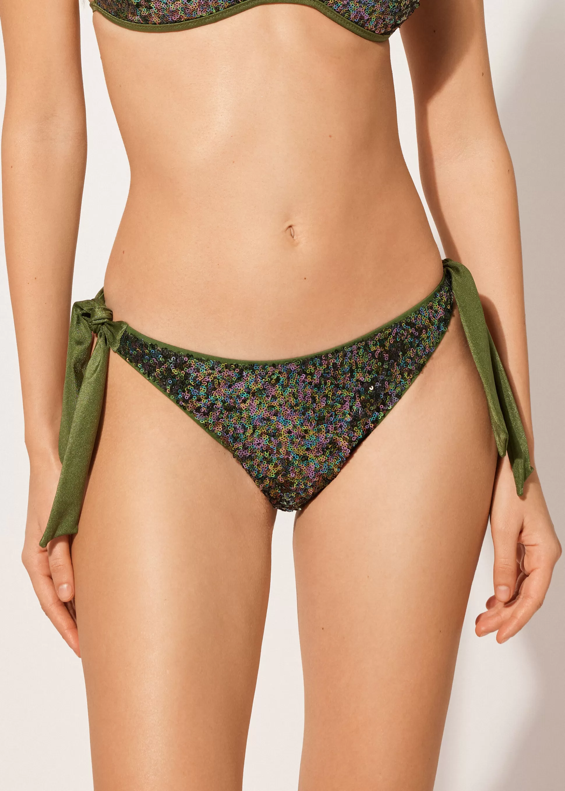 Bikini | Braguitas Bikini-Calzedonia Braguita Lazos Bikini Glowing Surface Verdebrillanteconlentejuelas