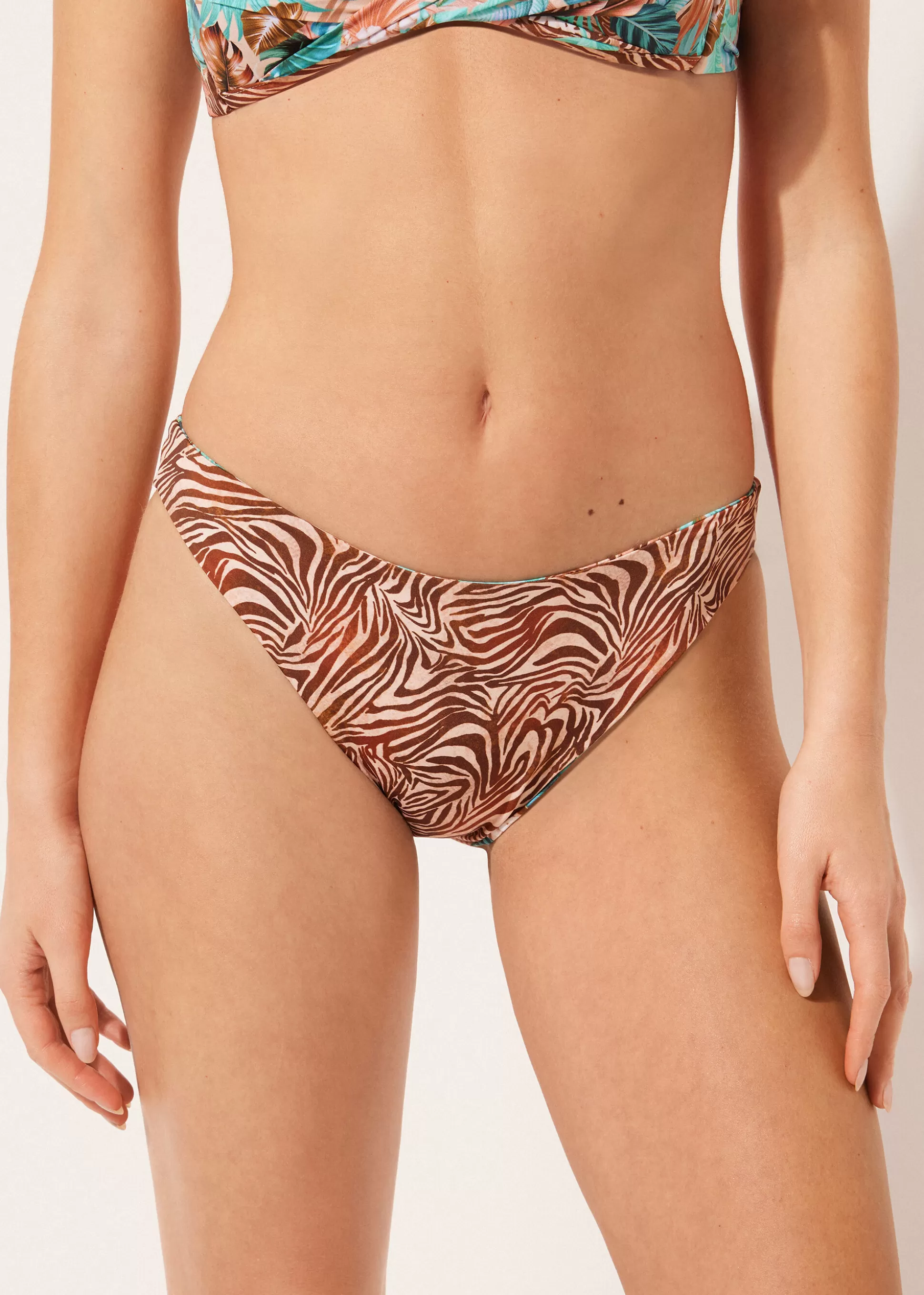 Bikini | Braguitas Bikini-Calzedonia Braguita Reversible Bikini Wild Foliage Follajeverdepavorealconestampadomicrocebrado