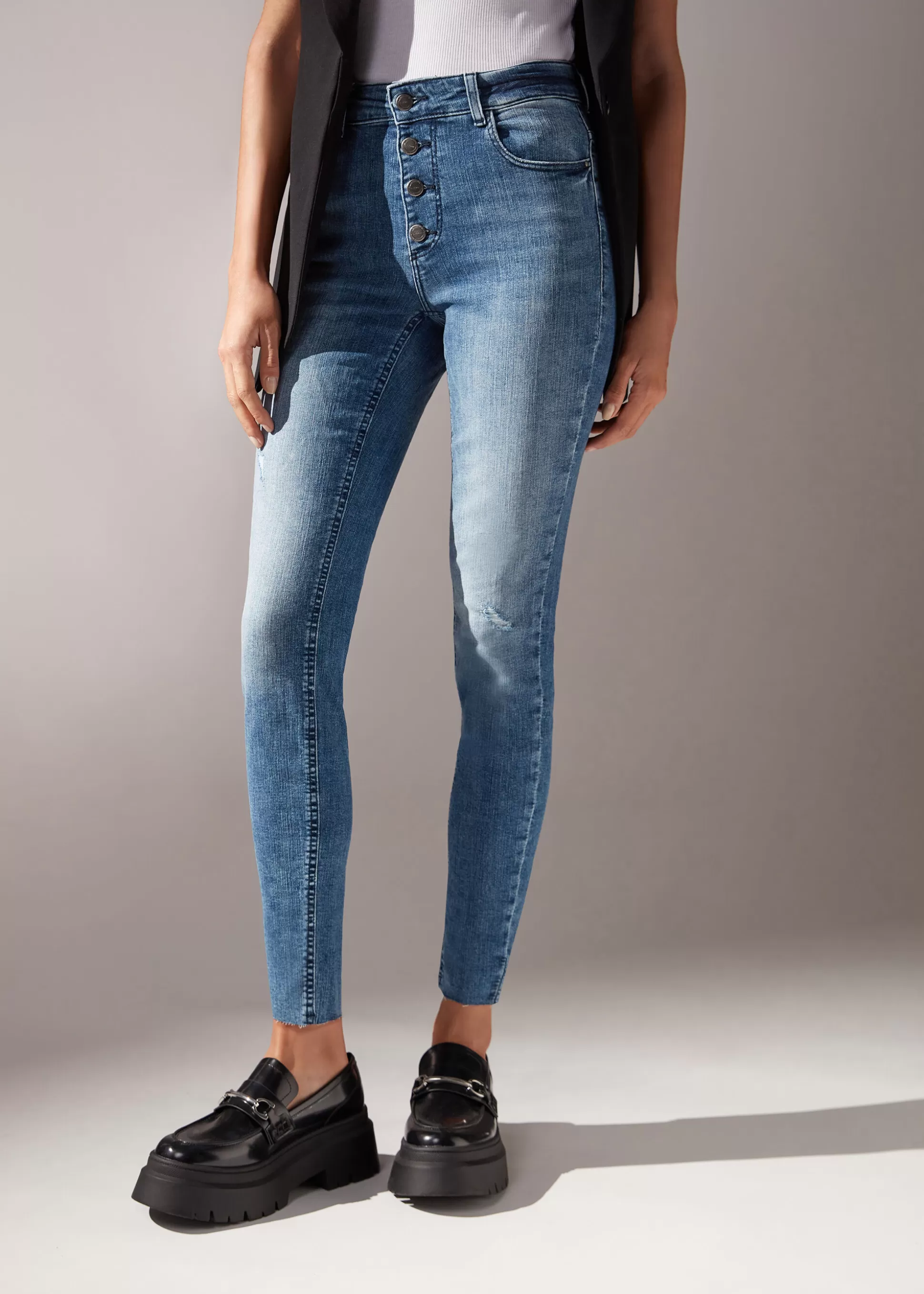 Vaqueros-Calzedonia Pantalón Súper Skinny Detalle Botones Azulvaqueromedio