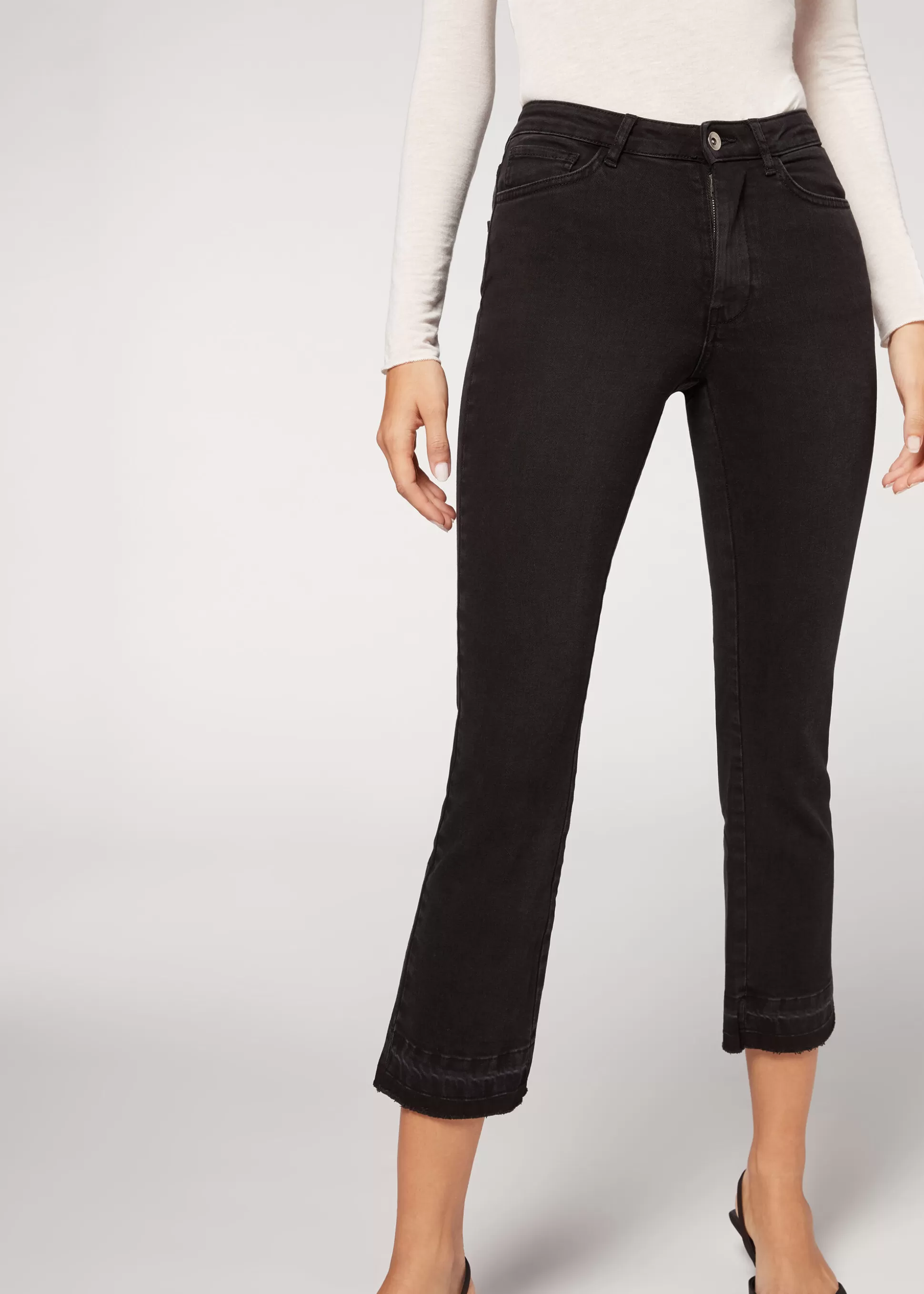 Vaqueros | Pantalones-Calzedonia Vaqueros Cropped acampanados Grisantracita