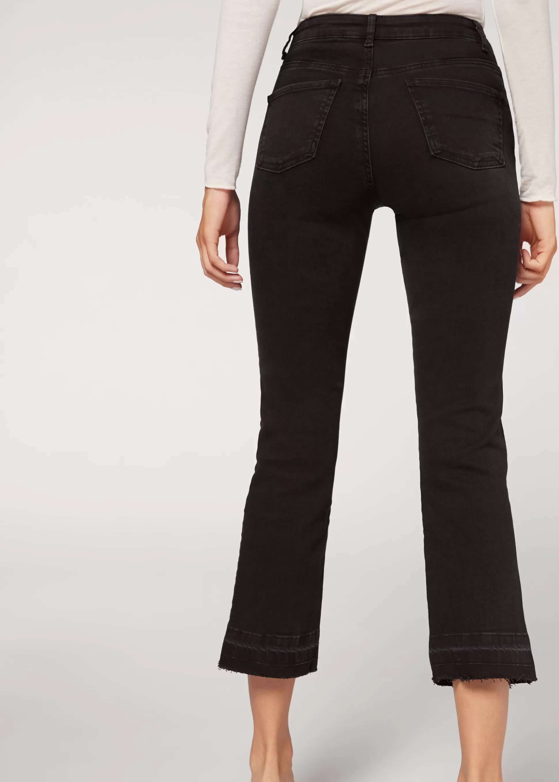 Vaqueros | Pantalones-Calzedonia Vaqueros Cropped acampanados Grisantracita